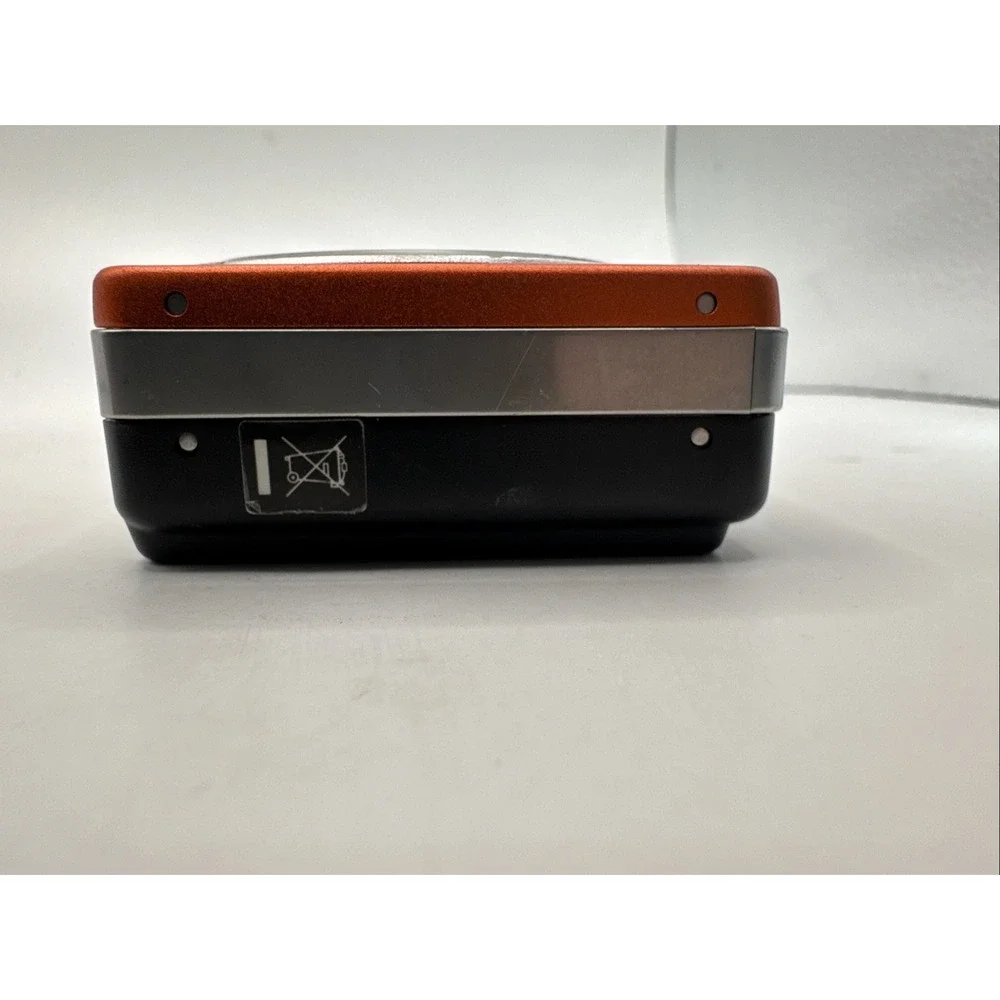 Caplio R7 Orange  shipping RICOH digital camera bodyBattery door broken